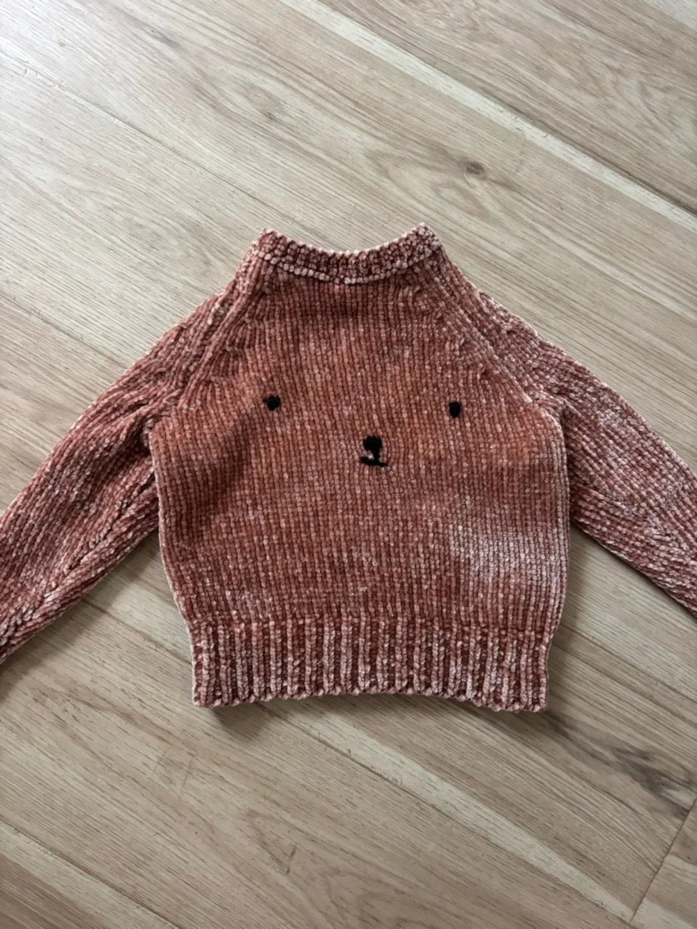 Rylee + Cru Rust Chenille Bear Face Kids Sweater - Picture 1 of 2